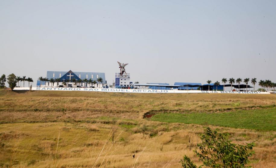 Turismo religioso impulsiona empreendimento hoteleiro em Bandeirantes