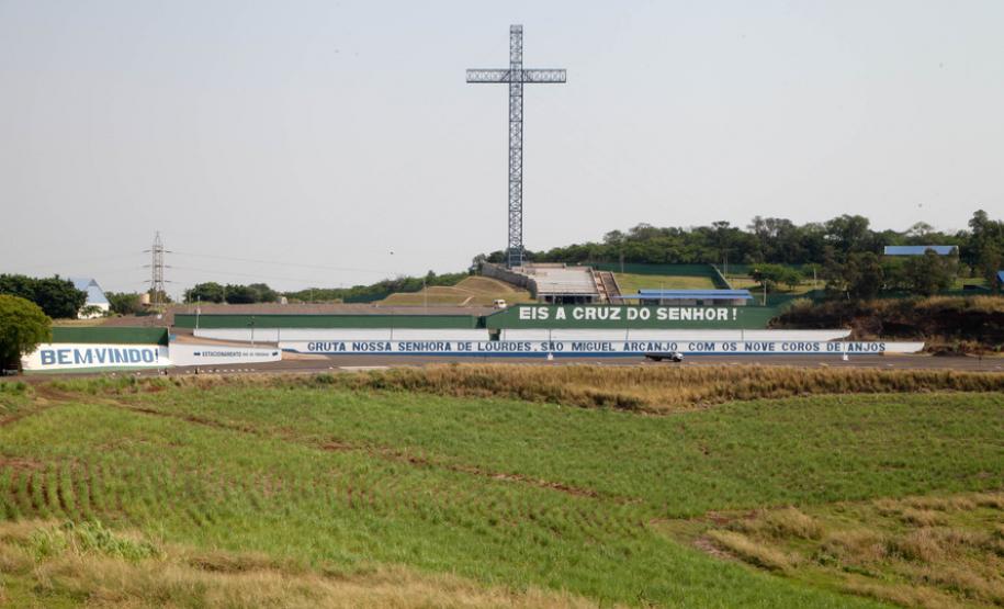 Turismo religioso impulsiona empreendimento hoteleiro em Bandeirantes