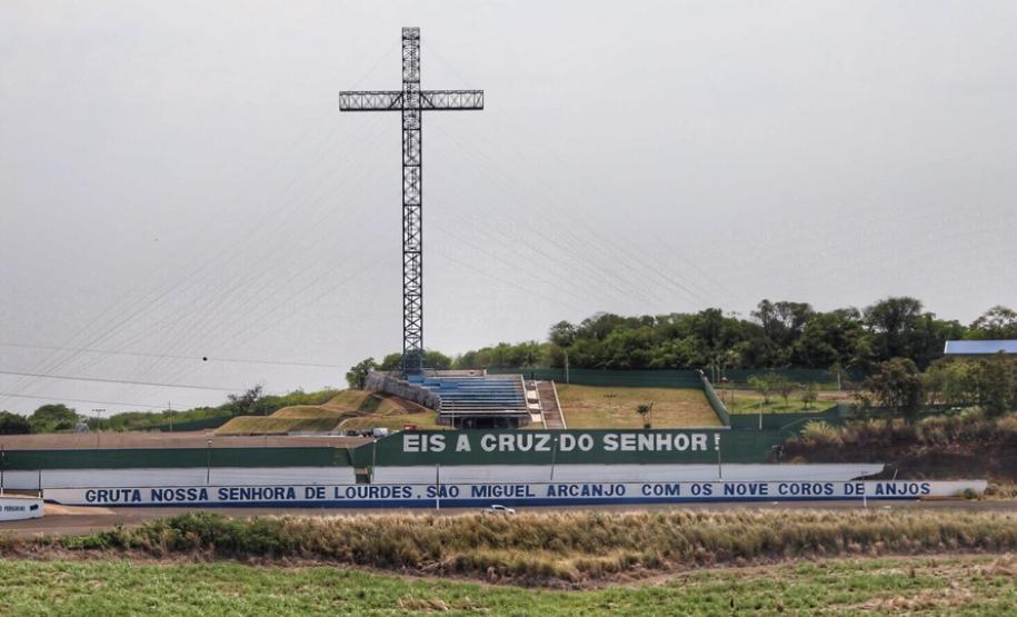 capa2Turismo religioso impulsiona empreendimento hoteleiro em Bandeirantes