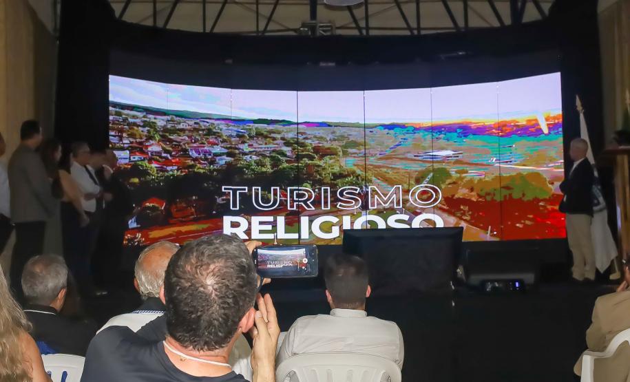 Notícia: Fórum do Turismo Religioso de Lunardelli quer expandir segmento em todas as crenças