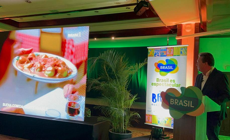 Paraná apresenta destinos turísticos em cinco países da América do Sul nesta semana