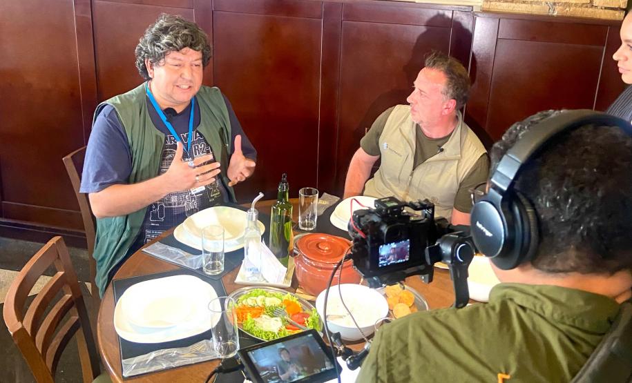 Paraná vira cenário de série espanhola que divulga cenários paradisíacos