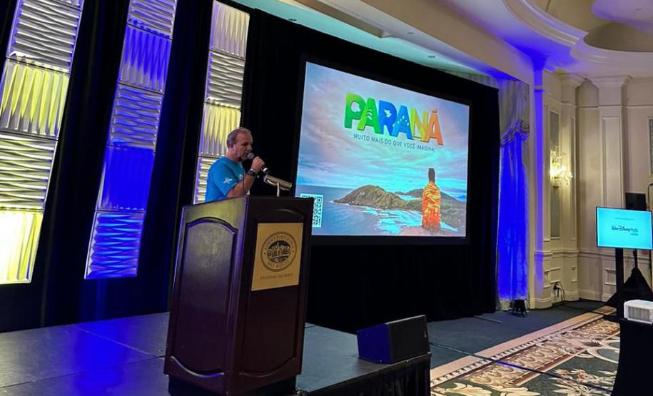 Turismo internacional: comitiva paranaense estreita relações com agentes em Orlando