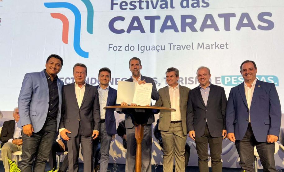 matéria Estado e Parque Tecnológico de Itaipu firmam termo de fomento ao turismo