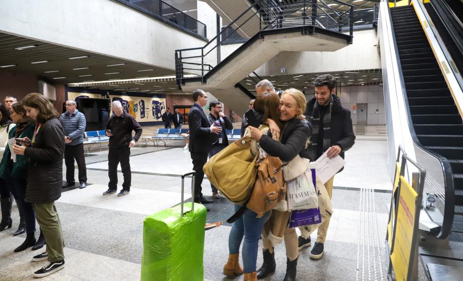 Piana destaca fortalecimento do turismo do Paraná com novo voo Curitiba-Buenos Aires