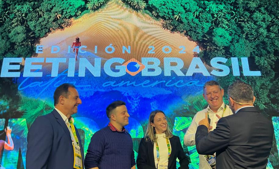 Notícia - Atrativos paranaenses são apresentados a mais de 100 agentes de viagem argentinos