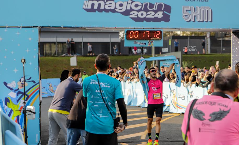 Disney Magic Run reuniu cerca de seis mil pessoas para corrida e caminhada em Curitiba