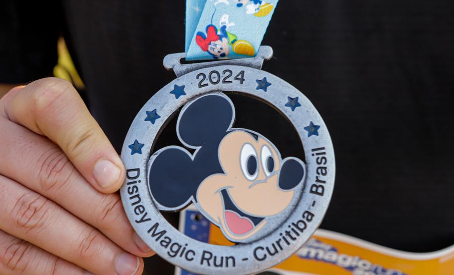 Disney Magic Run reuniu cerca de seis mil pessoas para corrida e caminhada em Curitiba
