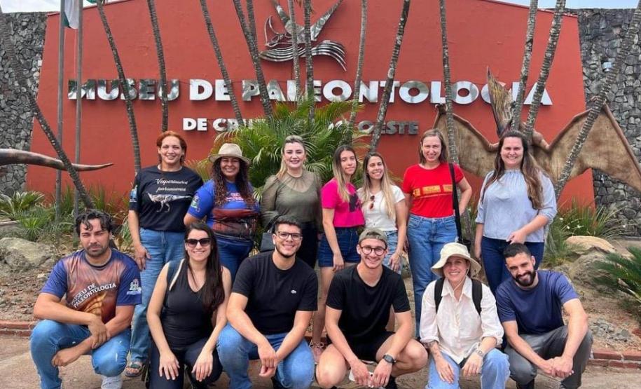 Notícia - Vale dos Dinossauros: Cruzeiro do Oeste recebe título que reforça turismo científico