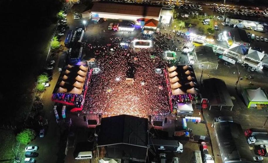 Notícia - Feira do melado, porco no rolete e balonismo: veja o calendário turístico do Paraná em setembro
