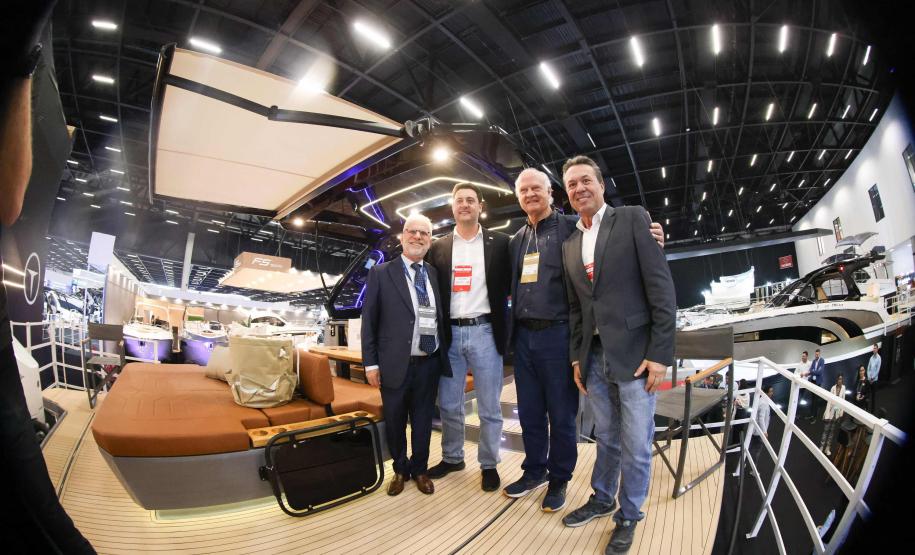 Notícia - Canal do Varadouro: governador mostra projeto em maior evento náutico da América Latina