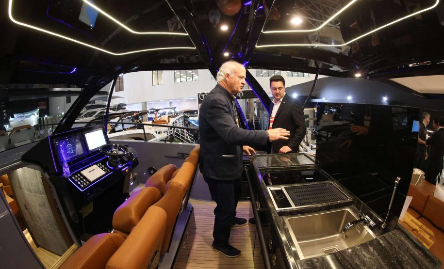 Notícia - Canal do Varadouro: governador mostra projeto em maior evento náutico da América Latina