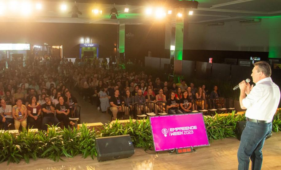 Notícia - Festas religiosas, ecoturismo e feira de inovação: veja o calendário turístico de outubro