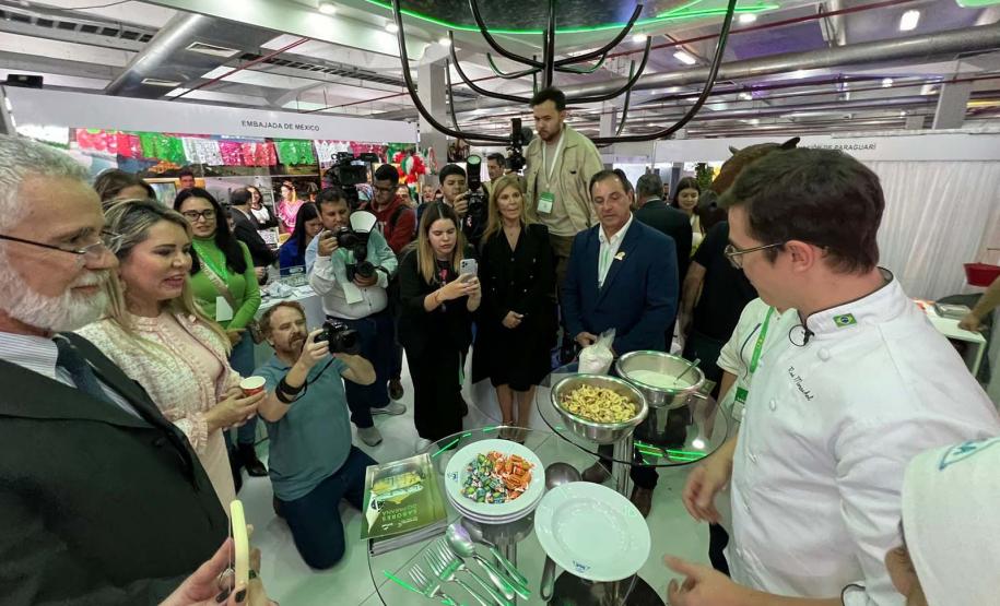 Viaje Paraná promove no Paraguai voo Curitiba-Assunção que começa a operar em dezembro