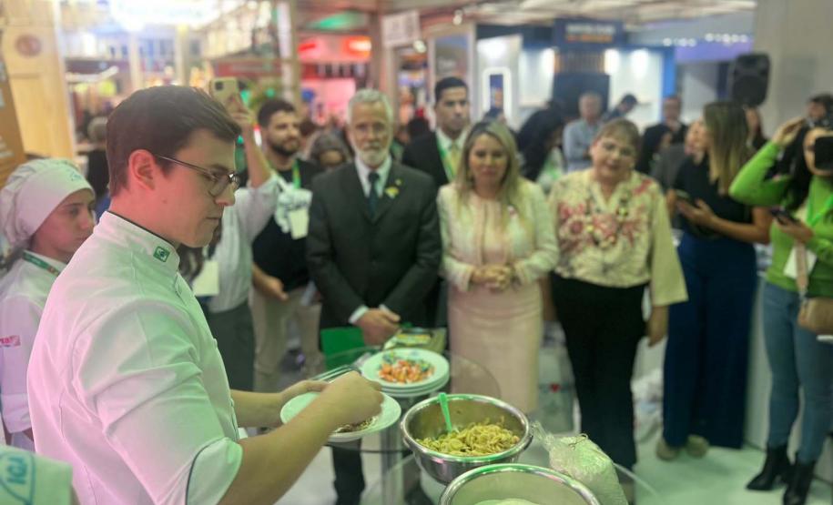 Viaje Paraná promove no Paraguai voo Curitiba-Assunção que começa a operar em dezembro