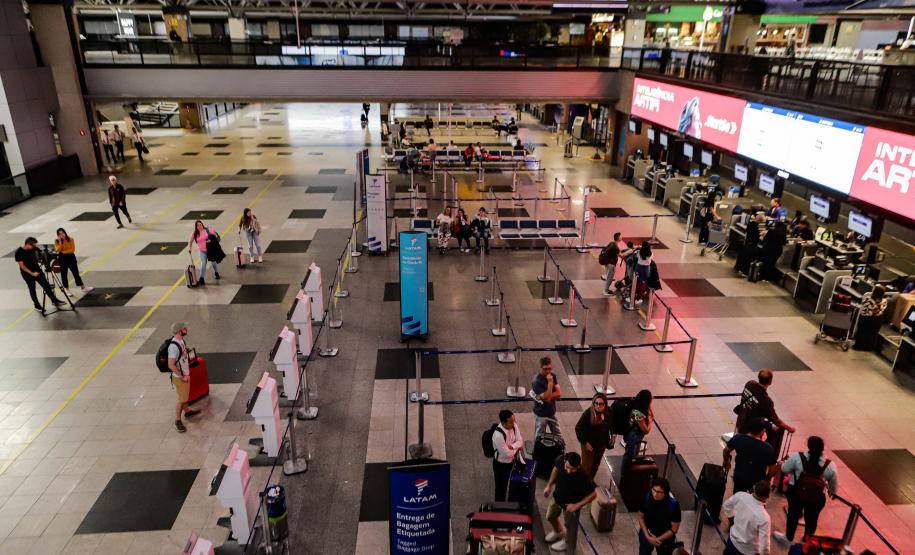 Notícia - Número de turistas estrangeiros no Paraná aumenta 24% e chega a mais de 675 mil visitantes