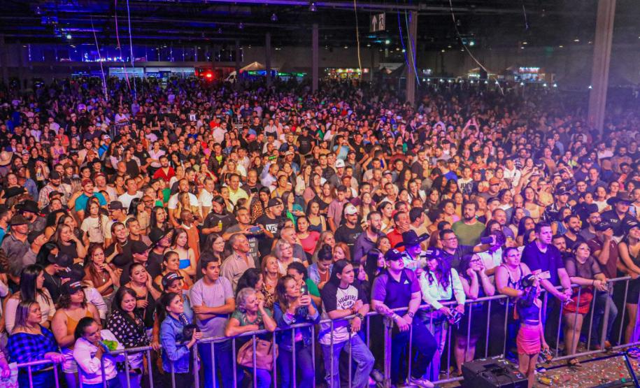 Notícia - Festas religiosas, ecoturismo e feira de inovação: veja o calendário turístico de outubro