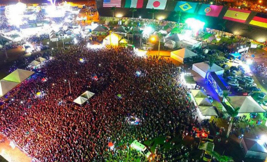 Notícia - Festas religiosas, ecoturismo e feira de inovação: veja o calendário turístico de outubro