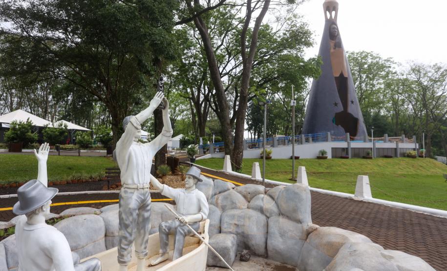 Notícia - Dia da Padroeira: eventos religiosos reforçam movimento turístico no Paraná em outubro