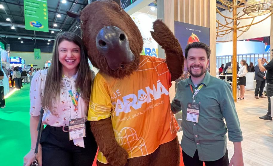 Notícia - Negócios e barreado: Paraná apresenta atrativos turísticos em feira na Argentina