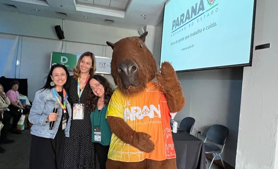 Notícia - Negócios e barreado: Paraná apresenta atrativos turísticos em feira na Argentina