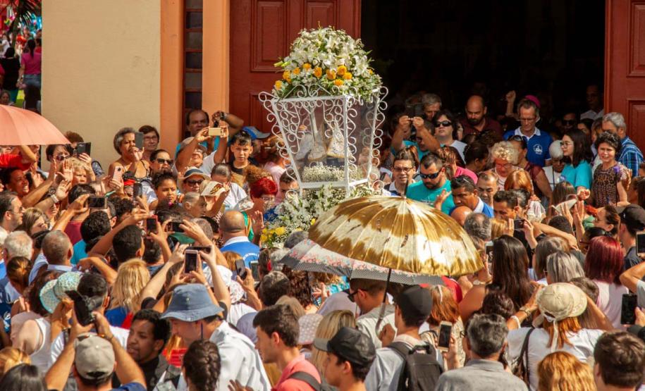 Nossa Senhora do Rocio e festas religiosas movimentam o turismo paranaense neste mês
