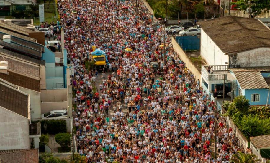 Nossa Senhora do Rocio e festas religiosas movimentam o turismo paranaense neste mês