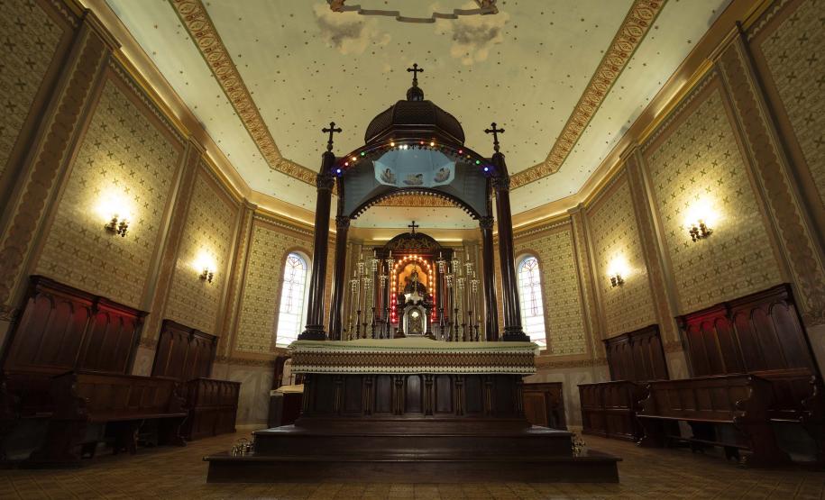 Nossa Senhora do Rocio e festas religiosas movimentam o turismo paranaense neste mês