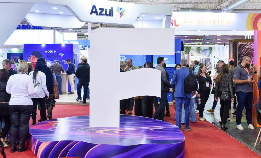 Notícia - Paraná leva expositores, atrativos e experiências à feira de turismo em Gramado