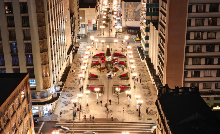 Notícia - Calendário de novembro tem shows natalinos, festas religiosas e frango na telha