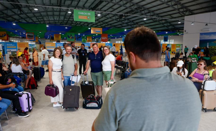 Notícia - Com expectativa de atrair 15 mil turistas, Paranaguá inicia temporada 24/25 de cruzeiros