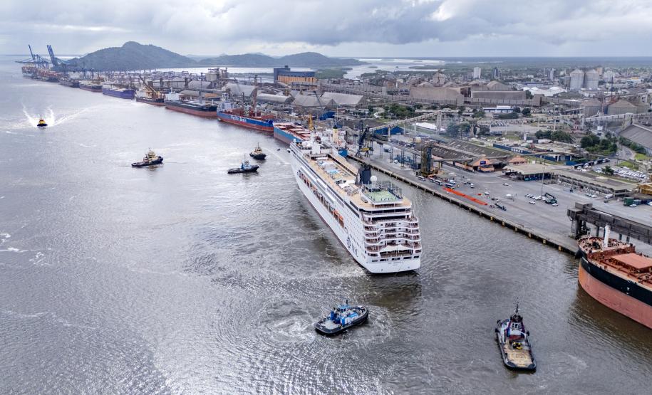 Notícia - Com expectativa de atrair 15 mil turistas, Paranaguá inicia temporada 24/25 de cruzeiros