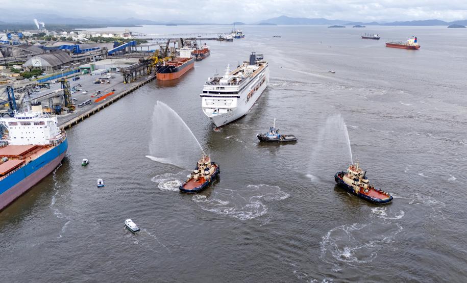 Notícia - Com expectativa de atrair 15 mil turistas, Paranaguá inicia temporada 24/25 de cruzeiros