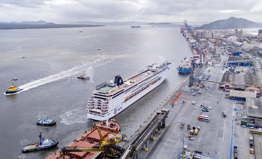 Notícia - Com expectativa de atrair 15 mil turistas, Paranaguá inicia temporada 24/25 de cruzeiros