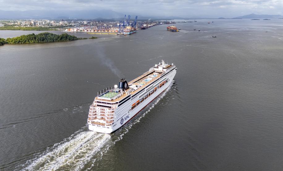 Notícia - Com expectativa de atrair 15 mil turistas, Paranaguá inicia temporada 24/25 de cruzeiros
