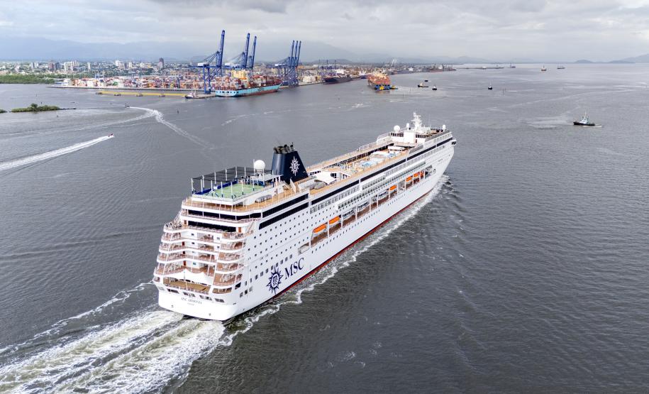 Notícia - Com expectativa de atrair 15 mil turistas, Paranaguá inicia temporada 24/25 de cruzeiros