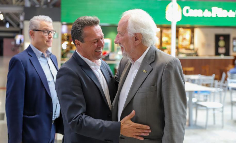 Primeiro voo direto do Paraguai desembarca lotado no Aeroporto Afonso Pena