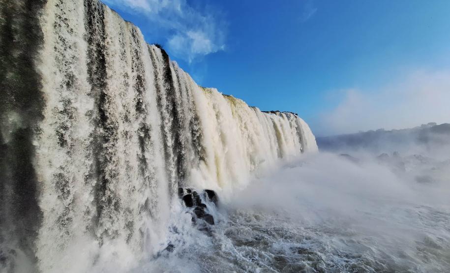 Mais de 1,8 milhão de turistas: Parque do Iguaçu registra a 2ª maior visitação anual
