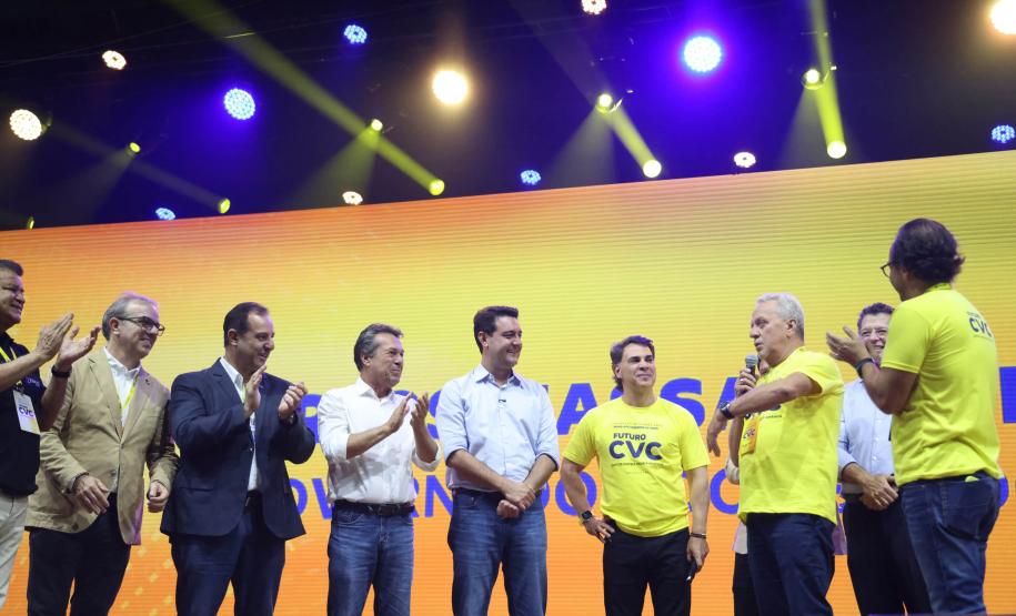 Governador apresenta avanços turísticos do Paraná em evento nacional de operadores