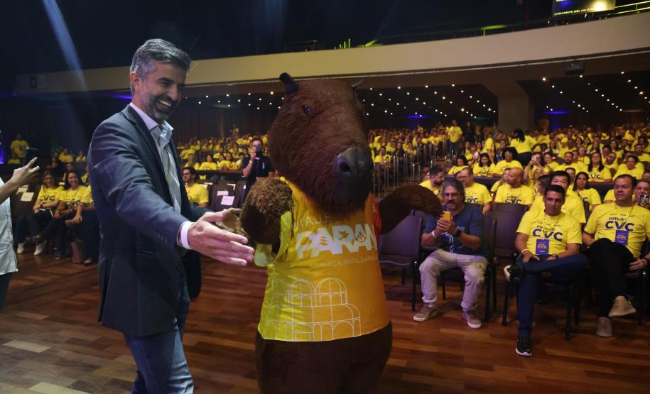 Governador apresenta avanços turísticos do Paraná em evento nacional de operadores