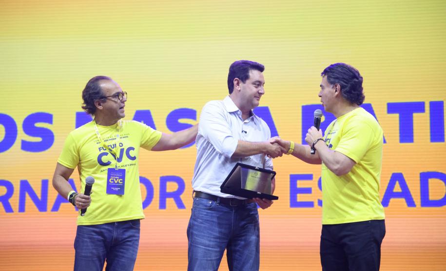 Governador apresenta avanços turísticos do Paraná em evento nacional de operadores