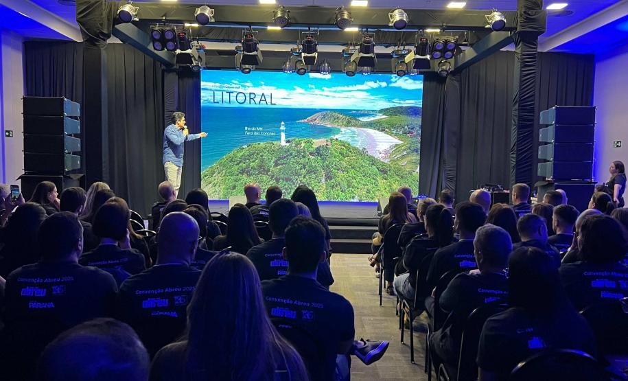 Em Foz do Iguaçu, 150 agentes de viagens participam da Convenção da Abreu, primeira de 2025