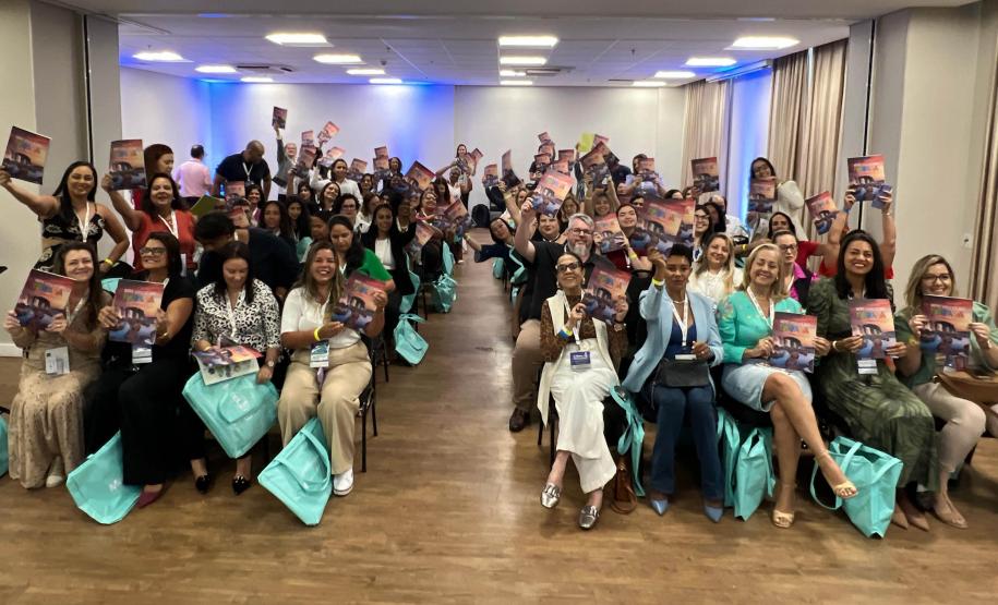 Em Minas Gerais, mais 100 profissionais conhecem o potencial turístico do Paraná