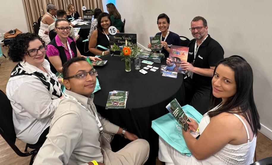 Em Minas Gerais, mais 100 profissionais conhecem o potencial turístico do Paraná