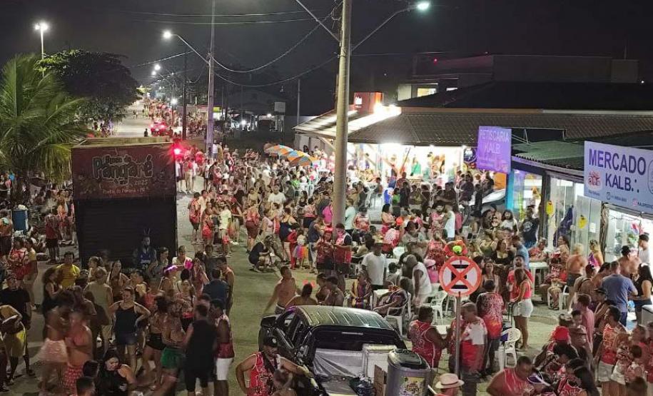Hotéis lotados e faturamento alto: Carnaval movimentou a economia do Paraná