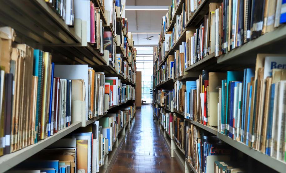 José Fernando Ogura AEN