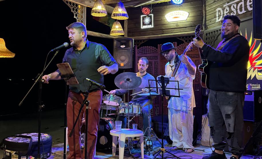 João Terra e Madonna Cristo